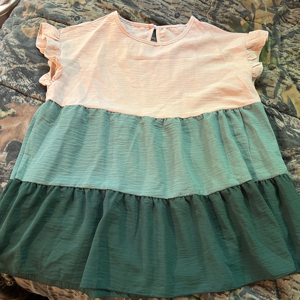 Ruffled Sleeve Color Block Blouse